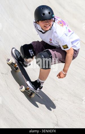 Rome, Italie. 12 juin 2026. Misugu Okamoto, japonaise, participe aux quarts de finale de la Coupe du monde de skateboard de parc féminin à Ostia Park à Rome (Italie), le 12 juin 2026. Crédit : Insidefoto/Alamy Live News Banque D'Images
