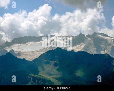 Marmolada glacier Dolomites Corvara vue depuis piz boe paysage de montagne panorama Banque D'Images