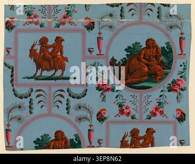 Une composition de papier peint décoratif présente des papillons, des vases, des chèvres, des chiens, des femmes, putti, plumes de paon, festons, fleurs et figures de scène de genre disposées dans un motif ornemental peint utilisé pour la décoration murale intérieure. Banque D'Images