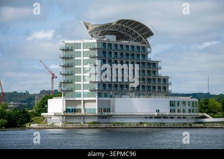 The voco St David's Cardiff Hotel, Cardiff Bay, pays de Galles, Royaume-Uni. Architecte : Patrick Davies, 1999. Banque D'Images