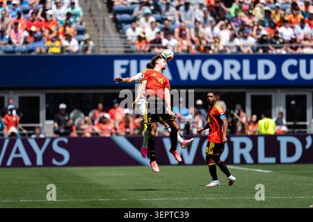 Seattle, États-Unis. 15 juin 2026. Seattle, Washington, 15 juin 2026 : le belge Amadou Onana (15 ans) se bat pour une tête lors du match du Groupe G de la Coupe du monde 2026 contre l'Égypte au Seattle Stadium de Seattle, Washington, États-Unis. La Belgique affronte l'Égypte lors d'un match du Groupe G de la Coupe du monde de la FIFA 2026 au stade de Seattle. Photo de Sandra Agbotse/Sipa USA crédit : Sipa USA/Alamy Live News Banque D'Images