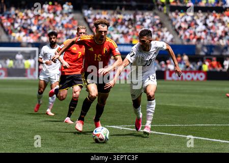 Seattle, États-Unis. 15 juin 2026. Seattle, Washington, 15 juin 2026 : le belge Amadou Onana (15 ans) avance avec le ballon lors du match du Groupe G de la Coupe du monde de la FIFA 2026 contre l'Égypte au Seattle Stadium de Seattle, Washington, États-Unis. La Belgique affronte l'Égypte lors d'un match du Groupe G de la Coupe du monde de la FIFA 2026 au stade de Seattle. Photo de Sandra Agbotse/Sipa USA crédit : Sipa USA/Alamy Live News Banque D'Images