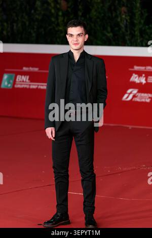 15 octobre 2021, Rome, Italie : Rome, Italie - 15 octobre 2021 : défilés de fuori sur le tapis rouge du film L'Arminuta, au Festival du film de Rome, Auditorium Parco della Musica. (Crédit image : © Gennaro Leonardi/ZUMA Press Wire) USAGE ÉDITORIAL SEULEMENT ! Non destiné à UN USAGE commercial ! Banque D'Images