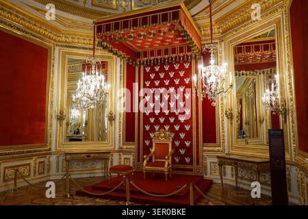 La salle du trône dans le château royal de Varsovie, Pologne Banque D'Images