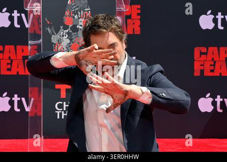 Los Angeles, États-Unis. 16 juin 2026. L'acteur Javier Bardem participe à une cérémonie de main et empreinte l'immortalisant dans le parvis du TCL Chinese Theatre (anciennement Grauman's) dans la section hollywoodienne de Los Angeles le mardi 16 juin 2026. Photo de Jim Ruymen/UPI crédit : UPI/Alamy Live News Banque D'Images