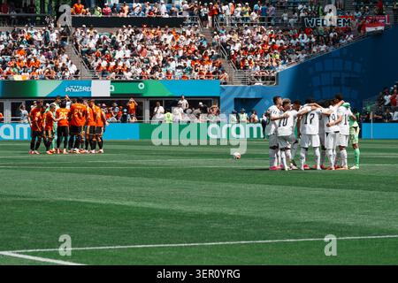 Seattle, Washington, États-Unis. 15 juin 2026. Les joueurs égyptiens se blottissent lors d'un match de football contre la Belgique le lundi 15 juin 2026, au Seattle Stadium de Seattle, Washington, États-Unis. (Crédit image : © Reza L. Malayeri/ZUMA Press Wire) USAGE ÉDITORIAL SEULEMENT ! Non destiné à UN USAGE commercial ! Banque D'Images