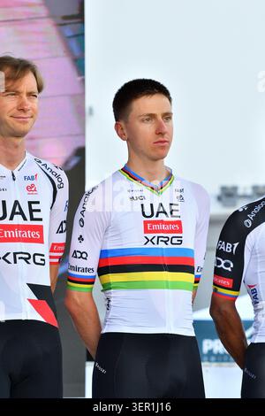 IPA85763518 - Tadej Pogacar (SLO/UAE TEAM EMIRATES XRG) pendant le Tour de Suisse - présentation de l'équipe, course cycliste sur route à Sondrio, Italie, le 16 juin 2026 Banque D'Images
