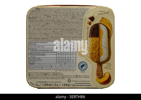 Ingrédients & informations nutritionnelles au dos de la boîte de glaces Magnum La-Peche Signature glaces dans de nombreux lots diverses langues multiples Banque D'Images