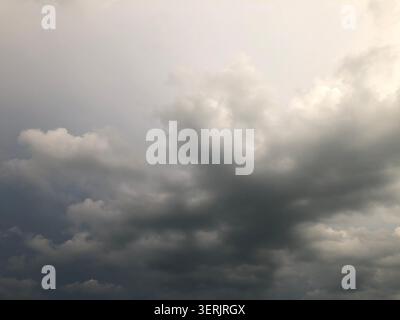 ciel avant la pluie Banque D'Images