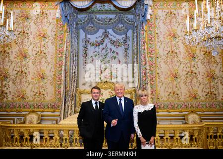 Le président Donald J. Trump visite le château de Versailles assiste à une réunion bilatérale avec le président français Emmanuel Macron au château de Versailles, France, le mercredi 17 juin 2026.(photo officielle de la Maison Blanche par Daniel Torok) Banque D'Images