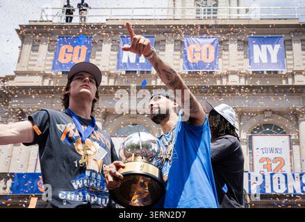 New York Ciy, États-Unis. 29 mars 2018. NYC Knicks Tyler Kolek et Jose Alvarado à la cérémonie du championnat NBA à l'hôtel de ville de New York. 18 juin 2026. (Photo de Steve Sanchez/Sipa USA). Crédit : Sipa USA/Alamy Live News Banque D'Images
