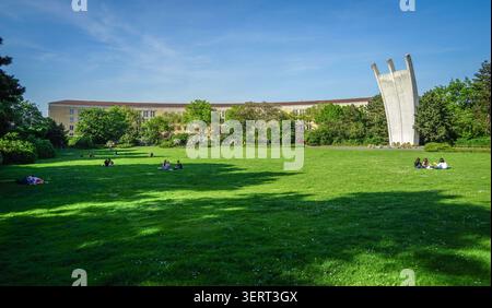 Mémorial du pont aérien de Berlin (1951), monument de la guerre froide à l'aéroport de Tempelhof, Tempelhof-Schöneberg, Berlin, Allemagne Banque D'Images