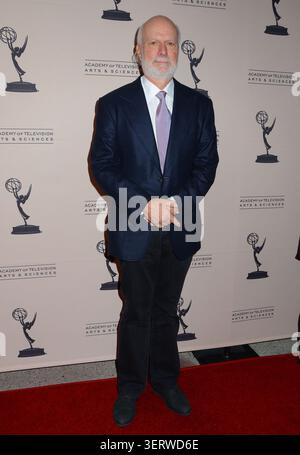 **FICHIER PHOTO** James Burrows est décédé. 07 octobre 2013 - North Hollywood, Californie - James Burrows. La Television Academy présente une soirée en l'honneur de James Burrows à l'Academy of Television Arts & Sciences de North Hollywood, CA. Photo Credit : Birdie Thompson/AdMedia/MediaPunch Credit : MediaPunch Inc/Alamy Live News Banque D'Images