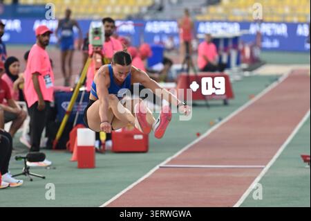 DOHA, QATAR – 19 juin 2026 : les athlètes participent au triple saut féminin lors du Mazraty Doha Meeting 2026 au Qatar Sports Club. Banque D'Images