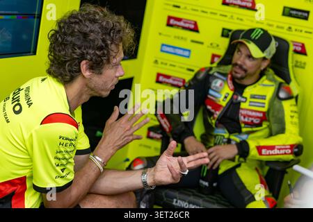 Rossi Valentino (ITA), portrait avec MORBIDELLI Franco (ita), Pertamina Enduro VR46 Racing Team, Ducati Desmosedici GP25 lors du Grand Prix MotoGP Monster Energy de Tchéquie 2026, à Brno, du 19 au 21 juin, en République tchèque - photo Studio Milagro / DPPI Banque D'Images