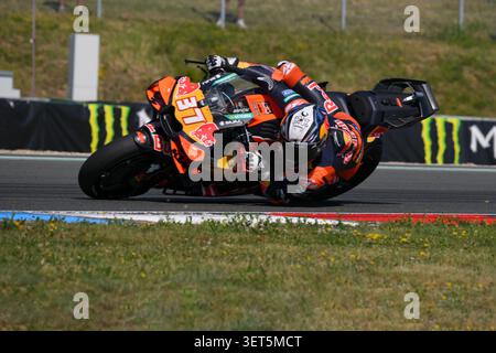 IPA85906150 - 37 Pedro Acosta (SPA) RED BULL KTM Factory Racing lors du GRAND PRIX MOTOGP MONSTER ENERGY RÉPUBLIQUE TCHÈQUE à Brno, du 19 au 21 juin 2026 @giancarlo cattagni/livemedia lors du Grand Prix de République tchèque, Championnat du monde MotoGP en République tchèque, République tchèque, le 21 juin 2026 Banque D'Images