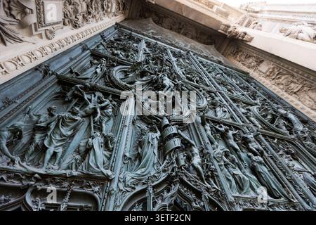 Portail de la cathédrale de Milan, Italie Banque D'Images