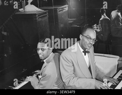 Portrait de Billy Taylor et Bob Wyatt, New York, New York, New York, CA. 1947 , pianiste, jouer du piano créé : 1938 Banque D'Images