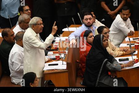 New Delhi, Inde. 25 juin 2026. NEW DELHI, INDE - JUIN 25 : le conseiller vétéran McD Mukesh Goel prend la parole lors de la réunion de la municipalité de Delhi au Civic Centre le 25 juin 2026 à New Delhi, en Inde. (Photo de Sonu Mehta/Hindustan Times/Sipa USA) crédit : Sipa USA/Alamy Live News Banque D'Images