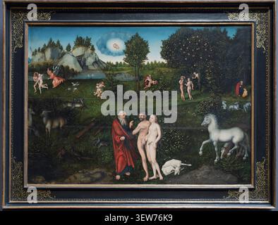 Le jardin d'Eden, huile sur bois de tilleul, 1530, par Lucas Cranach l'ancien. Un chef-d'œuvre de la Renaissance représentant des scènes bibliques. Situé à Kunsthistori Banque D'Images