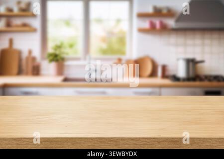 Plateau de table en bois vide sur un fond de cuisine moderne flou. Espace de table propre pour l'affichage de produits et la promotion alimentaire. Banque D'Images