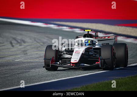 IPA86095918 - 87, Oliver Bearman, GBR, Haas VF-26, TGR HAAS F1 TEAM during the 2026 FORMULA 1 LENOVO AUSTRIAN GRAND PRIX Banque D'Images