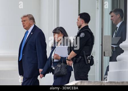 Washington, District Of Columbia, USA. 26th June, 2026. President DONALD TRUMP departs the White House en route to deliver remarks at the Faith & Freedom Coalition's 2026 Policy Conference. (Credit Image: © Matt Kaminsky/ZUMA Press Wire) EDITORIAL USAGE ONLY! Not for Commercial USAGE! Banque D'Images