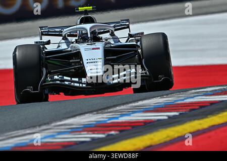 SPIELBERG, AUSTRIA - JUNE 26: Sergio Perez of Mexico driving the (11) Cadillac Formula 1 MAC-26 during practice ahead of the F1 Lenovo Austrian Grand Prix at the Red Bull Ring Circuit on June 26, 2026 in Spielberg, Austria.(Photo by Vince Mignott/Alamy Live News) Banque D'Images