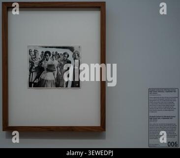 Amsterdam, pays-Bas - 15 avril 25 : photographie encadrée des droits civiques avec étiquette d'exposition au Rijksmuseum, Amsterdam, Hollande du Nord, pays-Bas. Banque D'Images