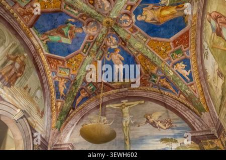 Fresques Renaissance au plafond du Duomo di Santa Maria Assunta, Spoleto, Italie Banque D'Images