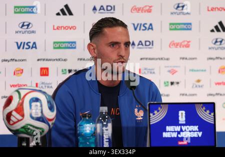 New York, États-Unis. 29 juin 2026. Adrien Rabiot, Français, assiste à une conférence de presse lors de la Coupe du monde de la FIFA 2026 au New York New Jersey Stadium, États-Unis, le 29 juin 2026. Crédit : HU Xingyu/Xinhua/Alamy Live News Banque D'Images