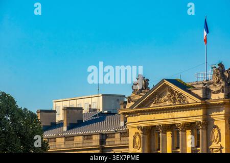 France, Paris, trompe l'oeil, station d'écoute sur le toit de l'ambassade américaine Banque D'Images