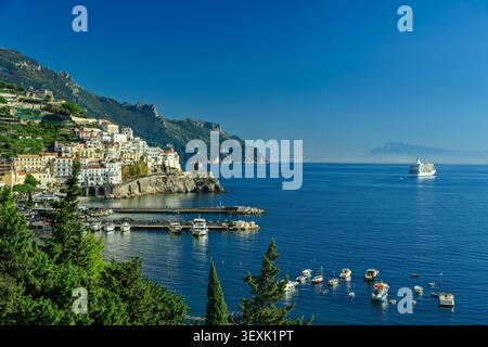 Atrani, Côte Amalfitaine, Campanie, Italie Banque D'Images