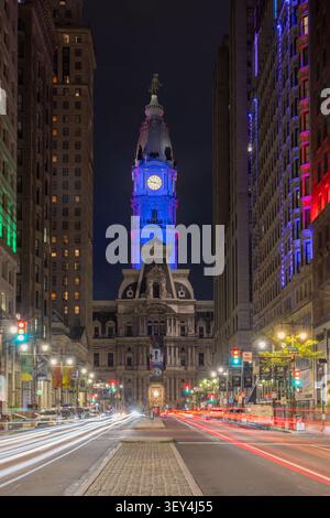 South Broad Street et l’hôtel de ville de Philadelphie la nuit, Philadelphie, Pennsylvanie Banque D'Images