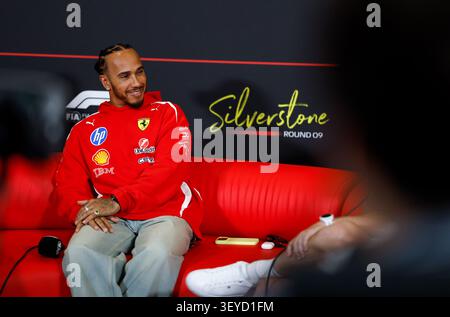 Silverstone, Royaume Uni. 02nd July, 2026. HAMILTON Lewis (gbr), Scuderia Ferrari SF-26, portrait during the Formula 1 British Grand Prix 2026, 9th round of the 2026 Formula One World Championship from July 3 to 5, 2026 on the Silverstone Circuit, in Silverstone, United Kingdom - Photo Jiri Krenek/DPPI Credit: DPPI Media/Alamy Live News Banque D'Images