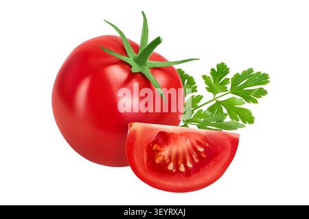 Tranche de tomate isolée sur fond blanc avec pleine profondeur de champ. Banque D'Images