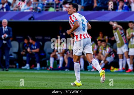 Junior Alonso of Paraguay looks on during the FIFA World Cup 2026 Round Of 32 match between France and Sweden at New York New Jersey Stadium on June 30, 2026 in East Rutherford, United States. (Photo by Marcel ter Bals/DeFodi Images) Banque D'Images