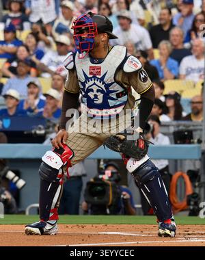 Los Angeles, United States. 04th July, 2026. San Diego Padres catcher Luis Campusano waits for the throw in the first inning against the Los Angeles Dodgers at Dodger Stadium in Los Angeles on Saturday, July 4, 2026. Photo by Jim Ruymen/UPI Credit: UPI/Alamy Live News Banque D'Images
