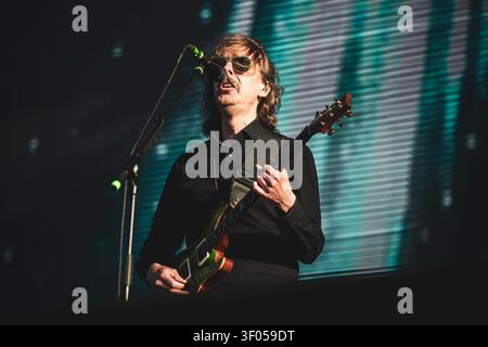 FRANCE, CLISSON, HELLFEST FESTIVAL 2026 : Lars Mikael Akerfeldt, chanteur et guitariste du groupe suédois de death metal progressif Opeth, se produisant sur scène au Hellfest Festival 2026 Banque D'Images