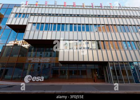 PARIS, FRANCE - 15 mars 2026 : le siège de l'ESA de l'Agence spatiale européenne est situé rue Mario Nikis dans le 15ème arrondissement de Paris. L'ESA reste à la Banque D'Images