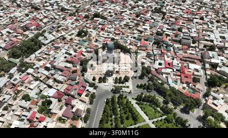 Le mausolée d'Amir Timur est situé à Samarcande. Le mausolée a été construit au XVe siècle. Une vue par drone des structures. Banque D'Images