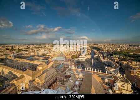 Panorama aérien étendu capturé depuis le dôme de St. Banque D'Images