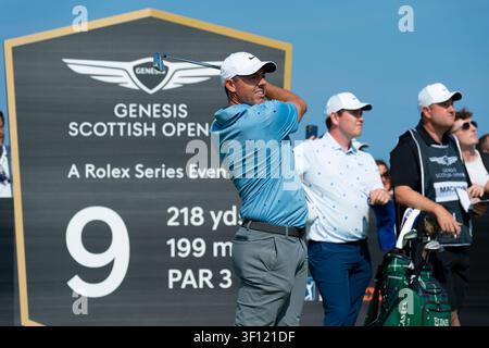 North Berwick, East Lothian, Écosse, Royaume-Uni. 10 juillet 2026. Deuxième tour du Genesis Scottish Open au Renaissance Club à North Berwick, Écosse. Photo ; Rory McIlroy en train de jouer sur le 9e trou. Iain Masterton/Alamy Live News Banque D'Images