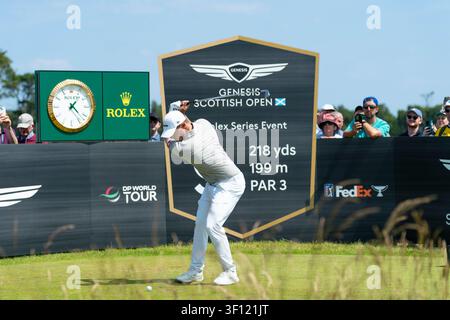 North Berwick, East Lothian, Écosse, Royaume-Uni. 10 juillet 2026. Deuxième tour du Genesis Scottish Open au Renaissance Club à North Berwick, Écosse. Photo ; Matt Fitzpatrick au tee du 9e trou.   Iain Masterton/Alamy Live News Banque D'Images