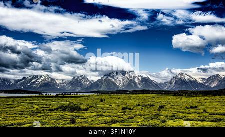 La majestueuse chaîne de montagnes Grand Teton Banque D'Images