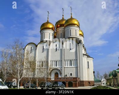 Monastère de la Sainte Dormition, apparence du monastère et de la zone voisine. Monastère de la Sainte Assomption, Russie Banque D'Images