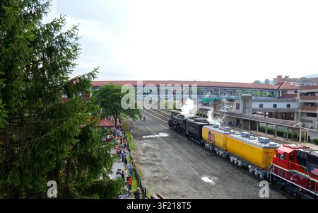 La photo représente Big Boy à Altoona, Pennsylvanie, le 8 juillet 2026, qui était à l'heure pour la tournée transcontinentale du train célébrant le 250e anniversaire des États-Unis Banque D'Images