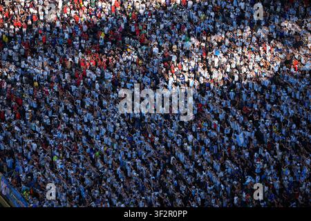 New Jersey, États-Unis. 19 juillet 2026. Les spectateurs réagissent après le match final entre l'Espagne et l'Argentine lors de la Coupe du Monde de la FIFA 2026 au New York New Jersey Stadium, États-Unis, le 19 juillet 2026. Crédit : Hu Xingyu/Xinhua/Alamy Live News Banque D'Images