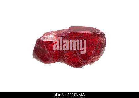 Pierre précieuse spinelle rouge naturelle avec cristal jumeau sur fond blanc Banque D'Images