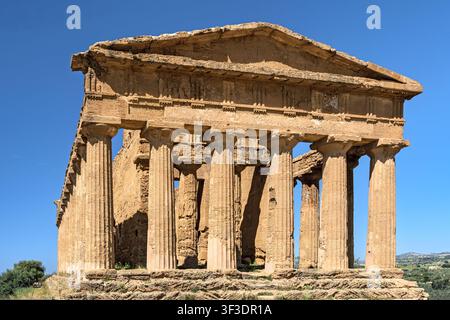 Temple de la Concorde, architecture grecque antique., Vallée des Temples, Agrigente, Sicile, Italie Banque D'Images